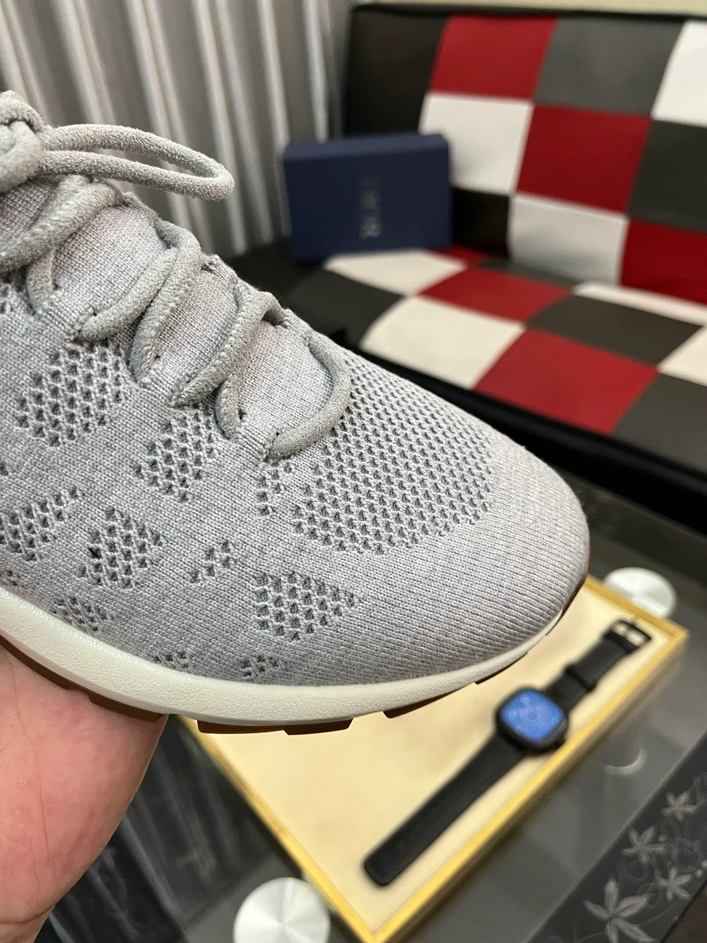 Men's shoes 💰: 400⌚️⌚️2025 new Dior fly-knit breathable casual men's shoes are on the market, original order, impeccable, the upper is made of imported fly-knit, and the original outsole is made one to one quarter. It is super comfortable on the feet. It is a must-buy pair of shoes. Available in sizes 38-446️⃣